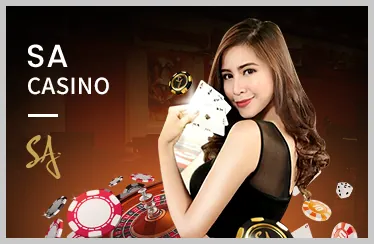 Hình ảnh bàn chơi Baccarat tại full88 game, với các lá bài và chip cược.